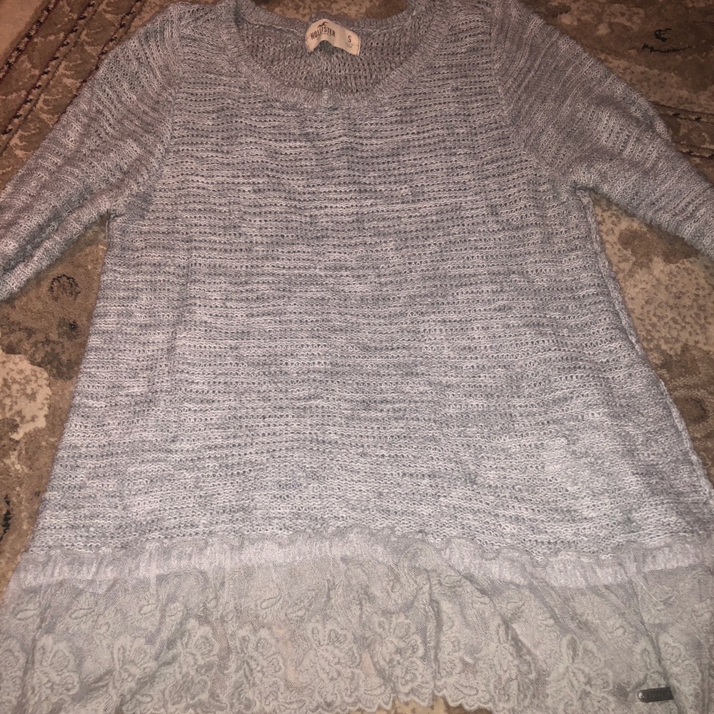 Hollister sweater